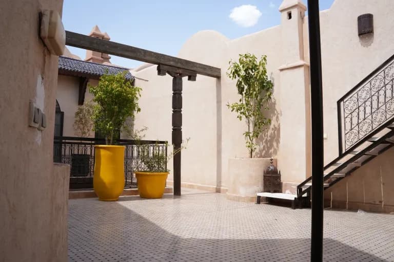 Patio du Maristan Aïcha — riad à Marrakech